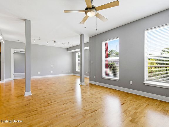 5th image of 2411 Brownsboro Rd APT 301