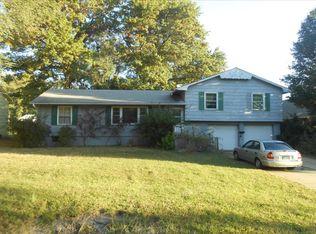 610 SE 4th St, Lees Summit, MO 64063