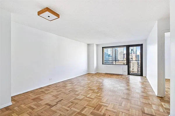 Rented by William Raveis Real Estate | media 11
