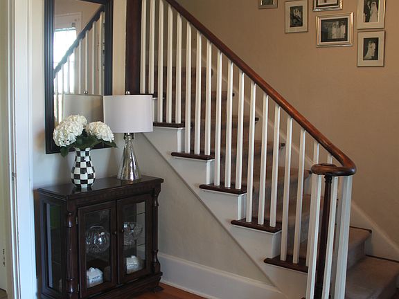 Bright, welcoming foyer