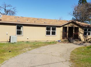 16828 Bunny Ln, Anderson, CA 96007