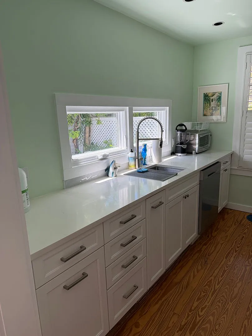 Newly Renovated 2 bed with 2.5 bath! — Photo 4