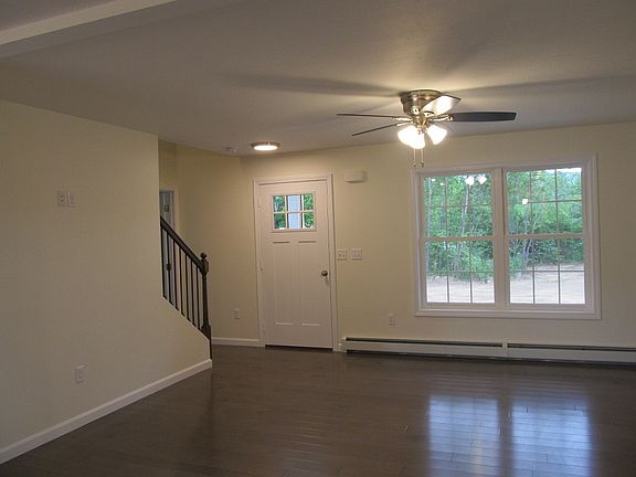 4th image of 3 Asheley Avenue #2