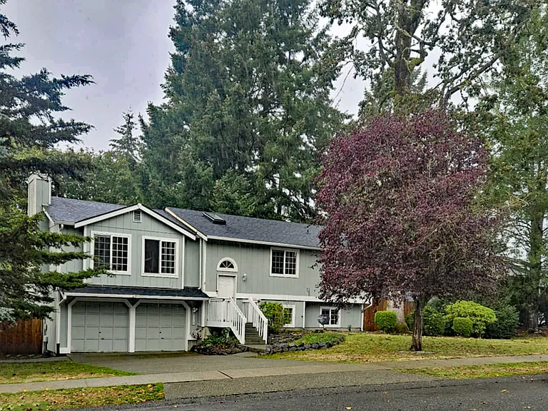 1131 Summerfield Dr SE — Photo 4