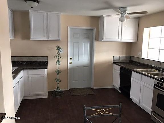 3rd image of 4419 W Clarendon Ave
