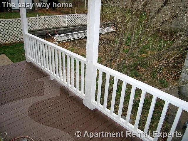 2 bed, 1100 sqft, $2,700 — Photo 3