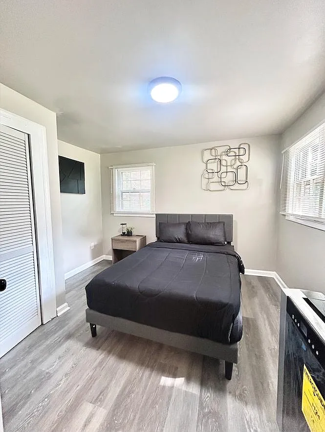 4 bed, 3.5 bath, 1400 sqft, $979 — Photo 2