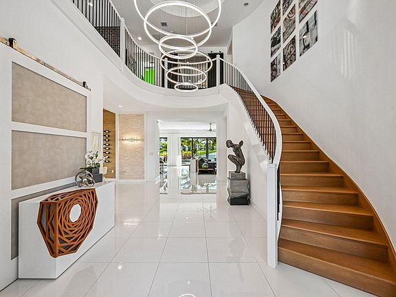 4th image of 17313 Pagoda Palms Drive