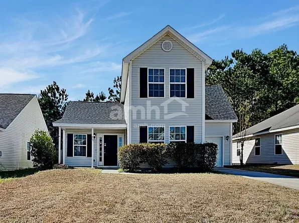 67 Corsair Cir, Port Wentworth, GA 31407