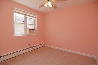 5th image of 2035 W Granville Ave #C208