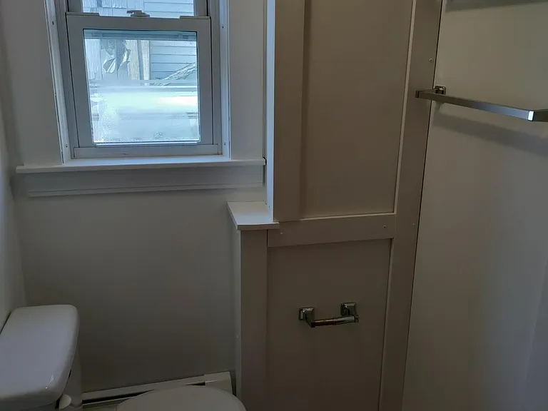143 Chestnut St #1 — Photo 8
