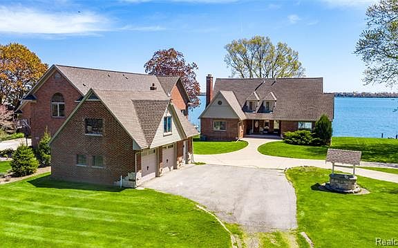 2nd image of 27705 Elba Dr
