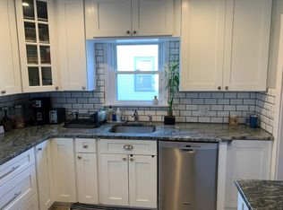 2091 Carabel Ave, Lakewood, OH 44107