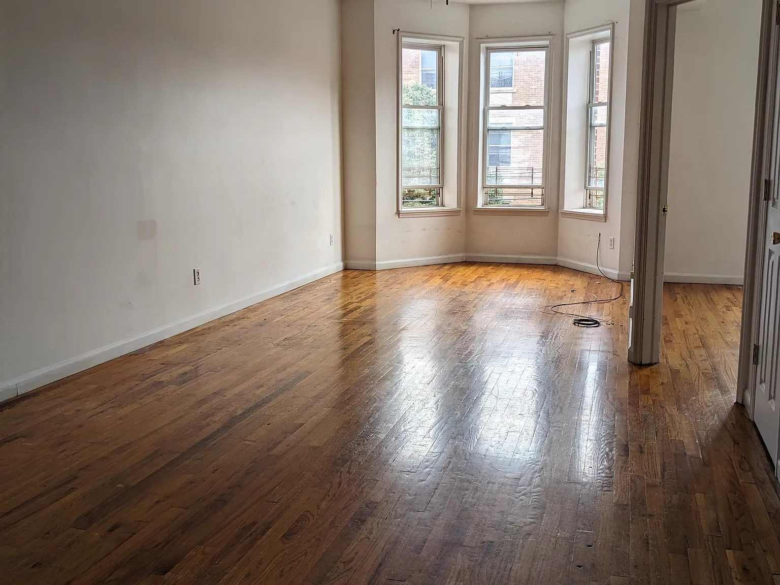2 bed, 1200 sqft, $2,600 — Photo 1