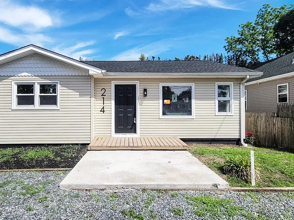 214 School Ln, Rio Grande, NJ 08242