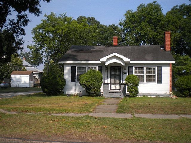 1st image of 1011 Roanoke St