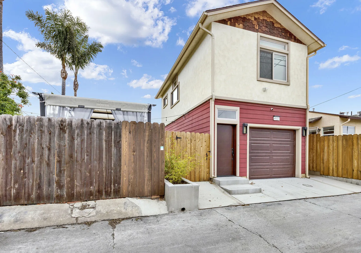 Hawley House - 1BR 1BA - Central — Photo 2