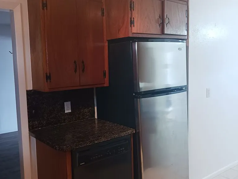 507 S Chestnut St — Photo 7