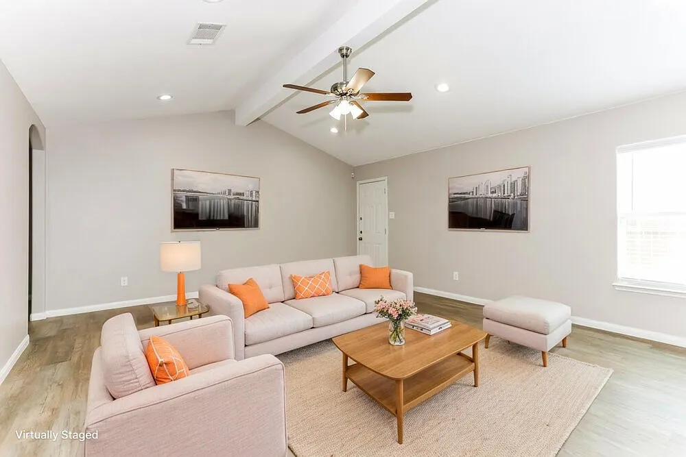 3 bed, 2.0 bath, 1818 sqft, $2,065 — Photo 3