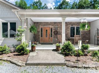 1468 Mount Olivet Rd, Zirconia, NC 28790