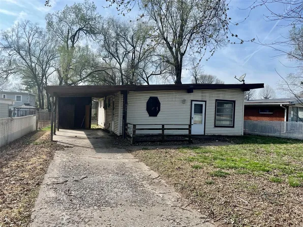 525 Kent St, East Alton, IL 62024