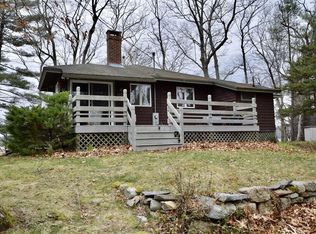 37 Nelson Shore Rd, Lakeville, MA 02347