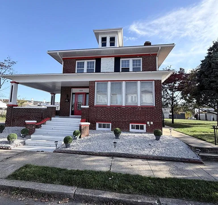 120 Mayberry Ave #2