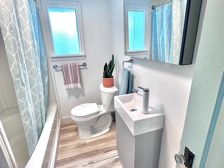 5758 Crabtree Ln — Photo 18