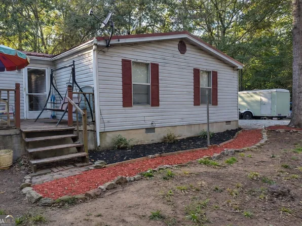 136 Turkey Trl, Jackson, GA 30233