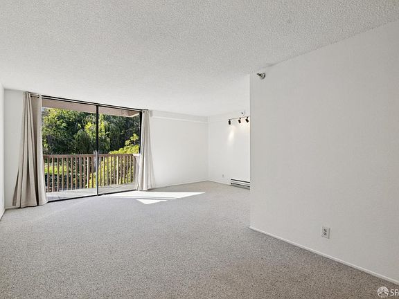 5th image of 6233 Shelter Creek Ln