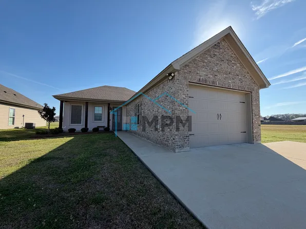 492 Cliff Bullock Dr, Sterlington, LA 71280