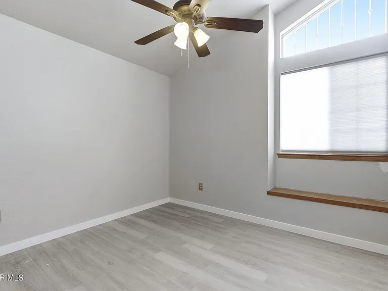 6900 Imperial Ridge Dr — Photo 17