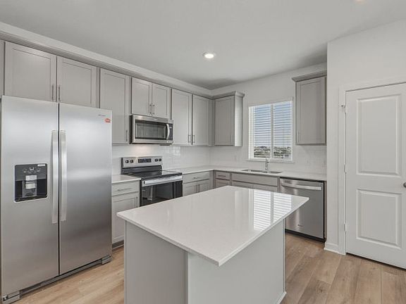 Kitchen with Island Bar