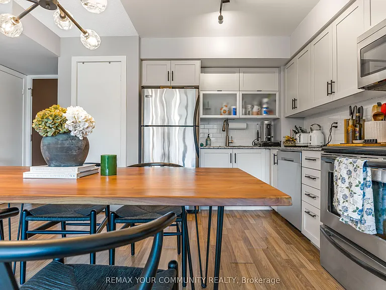 80 Western Battery Rd #209 — Photo 8