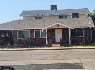 13177 E Young Ave, Parlier, CA 93648