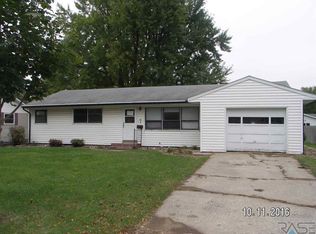 1025 Elmwood Ave, Luverne, MN 56156