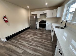 955-9 E Main St, Norristown, PA 19401