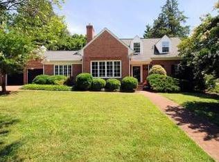 9705 E Bexhill Dr, Kensington, MD 20895
