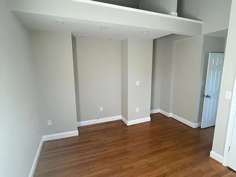 5032 E Capitol St NE — Photo 18