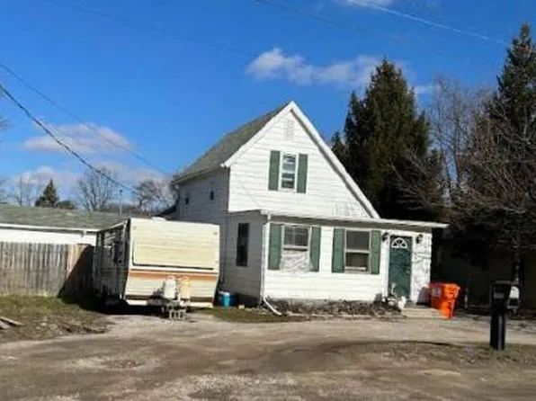 1605 Corunna Ave, Owosso, MI 48867