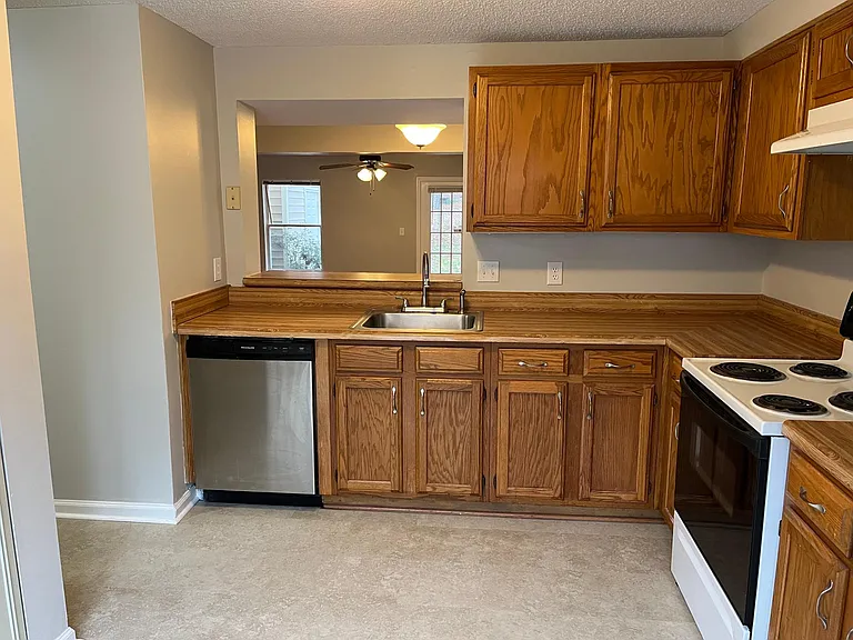 4336 Halliwell Dr — Photo 4