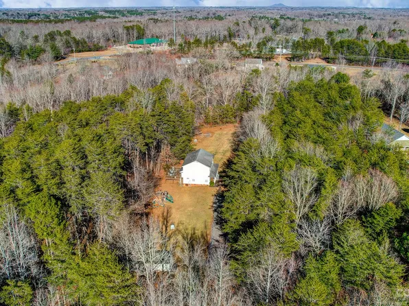 308 Walter Holland Dr, Gastonia, NC 28052