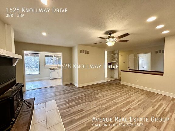 2nd image of 1528 Knollway Dr