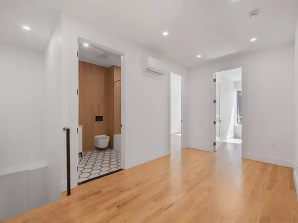 489 Grand Street image 2 of 8