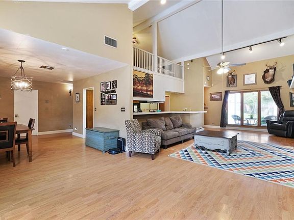 5th image of 158 Dunleith Dr