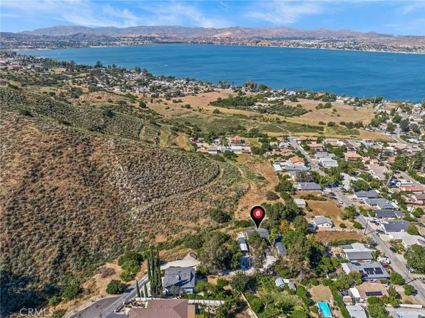 33180 Hollister Dr, Lake Elsinore, CA 92530