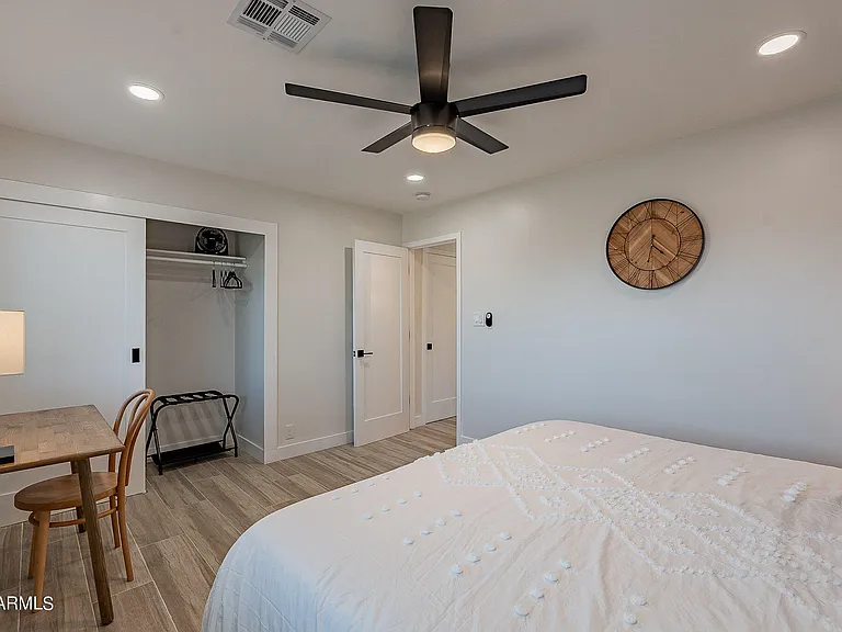 7440 E Cambridge Ave — Photo 11