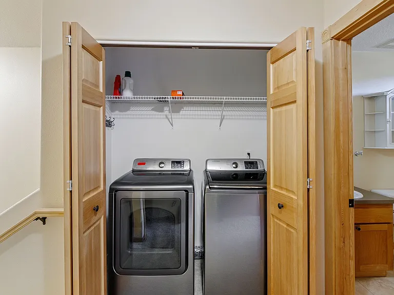 Full Washer and Dryer