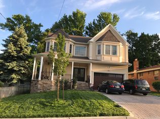 27 McLean St, Iselin, NJ 08830