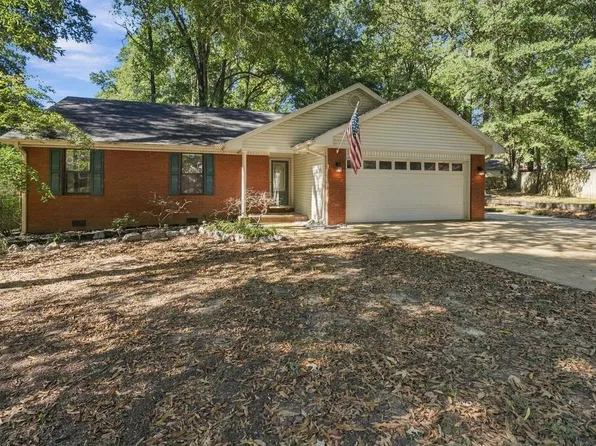 2927 Green Leaf Dr, Union City, TN 38261